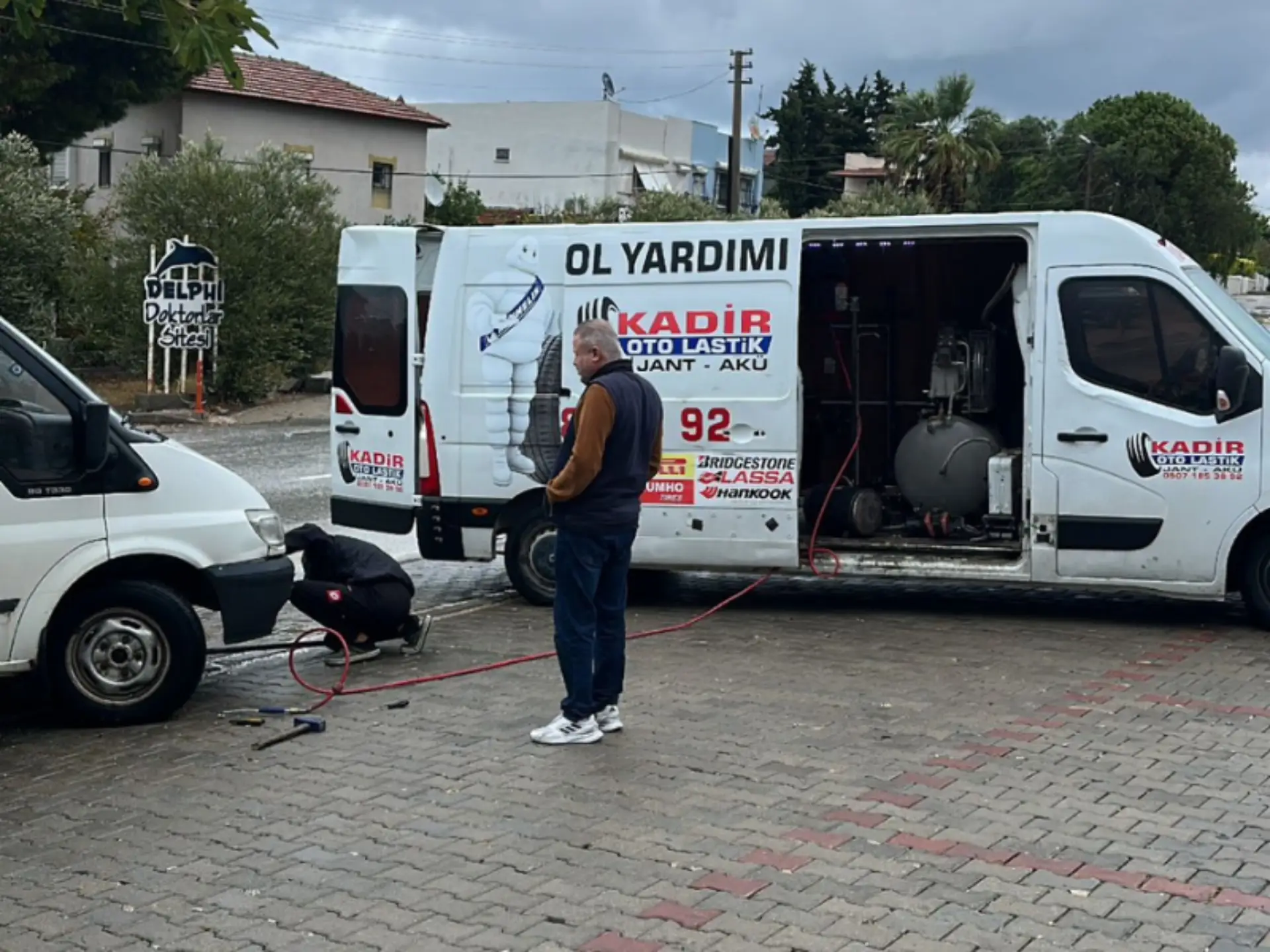 alacati-oto-aku-hizmeti.webp